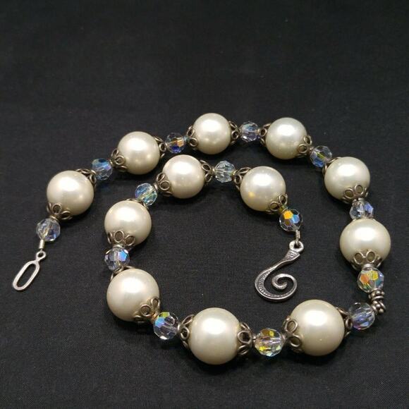 Vintage Glass Pearls Crystal Beaded Necklace, Silver Clasp, Strung on Wire, 17" - Picture 6 of 11